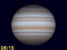 Europa's schaduw en Ganymedes' schaduw gelijktijdig te zien op de schijf van Jupiter