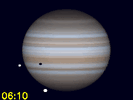 Io, Io's schaduw en Ganymedes gelijktijdig te zien op Jupiters schijf