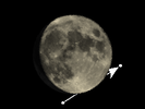 De Maan bedekt SAO 138445