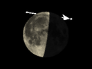 De Maan bedekt HU Tauri