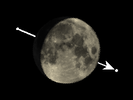 De Maan bedekt ε Capricorni