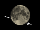 De Maan bedekt HU Tauri