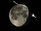 De Maan bedekt 27 Piscium