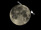 De Maan bedekt 21 Piscium