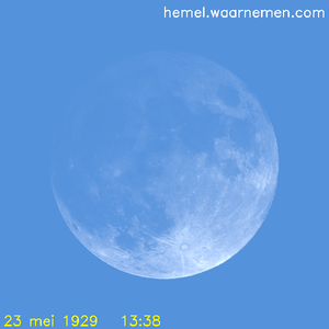 De Maan tijdens het maximum van de eclips