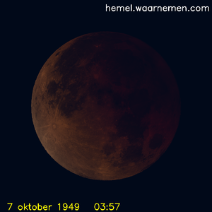 De Maan tijdens het maximum van de eclips